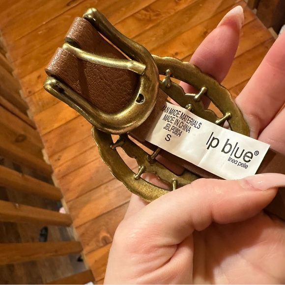Linea Pelle Tan Brown Belt with Gold buckles western festival Boho Small S - Picture 2 of 2